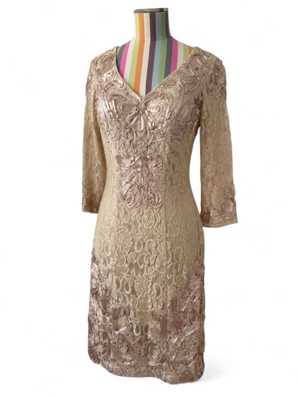 NWT Sue Wong Ribbon Lace 3/4 Sleeve V-Neck Dress Neutral Tan Beige